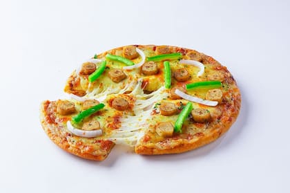 Smoked Chicken Sausage Pizza