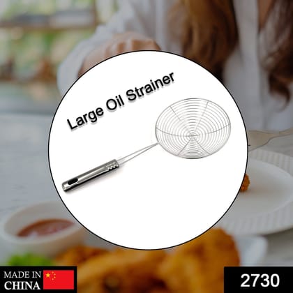 Large Oil Strainer To Get Perfect Fried Food Stuffs Easily Without Any Problem And Damage.