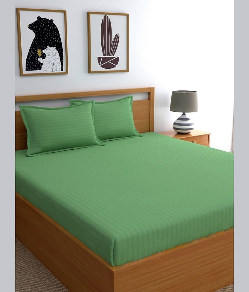 Neekshaa Satin 1 Double Bedsheet with 2 Pillow Covers ( Green )