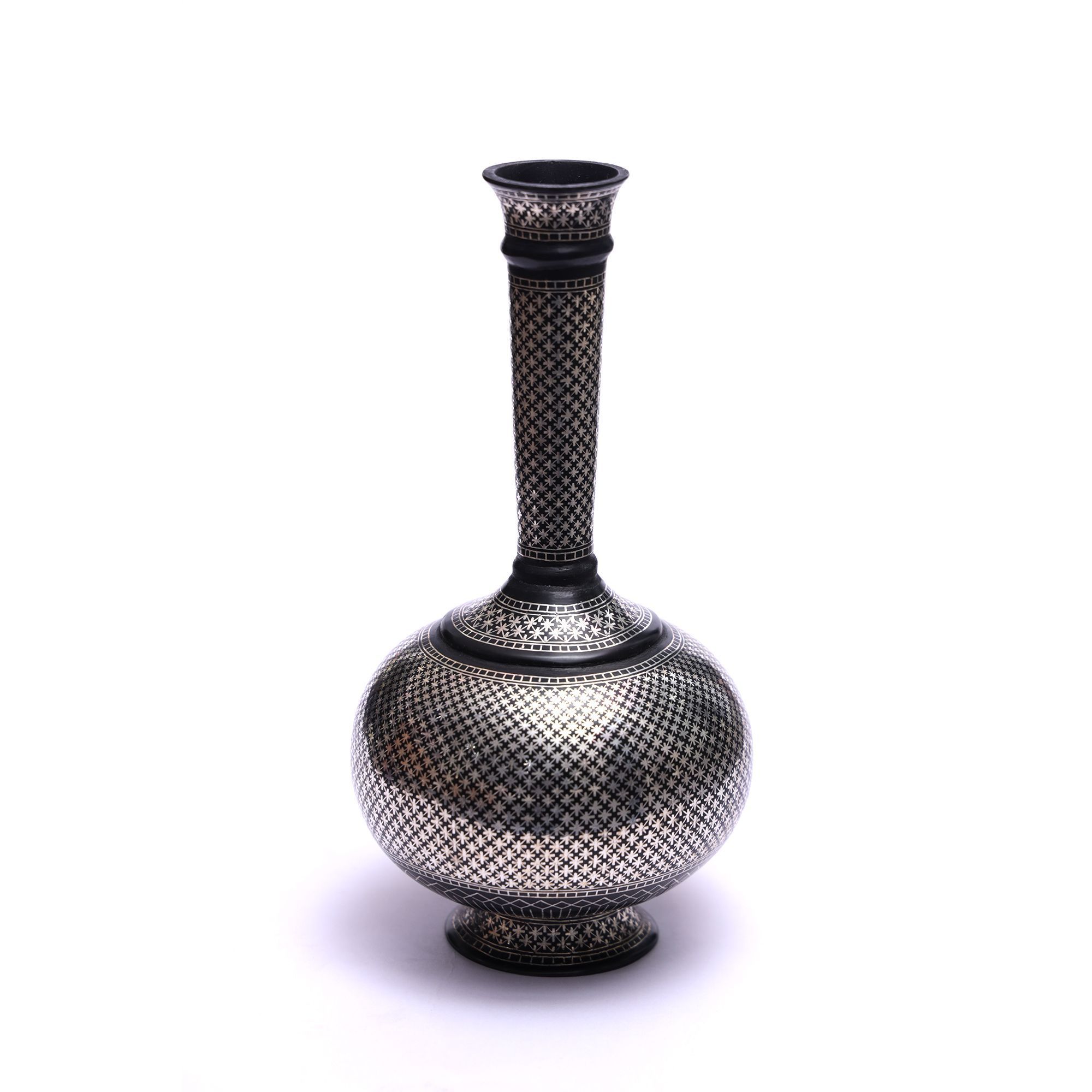Bidri Work Suraye Vase Star Jungle Work (1SMTDCOKA07911)