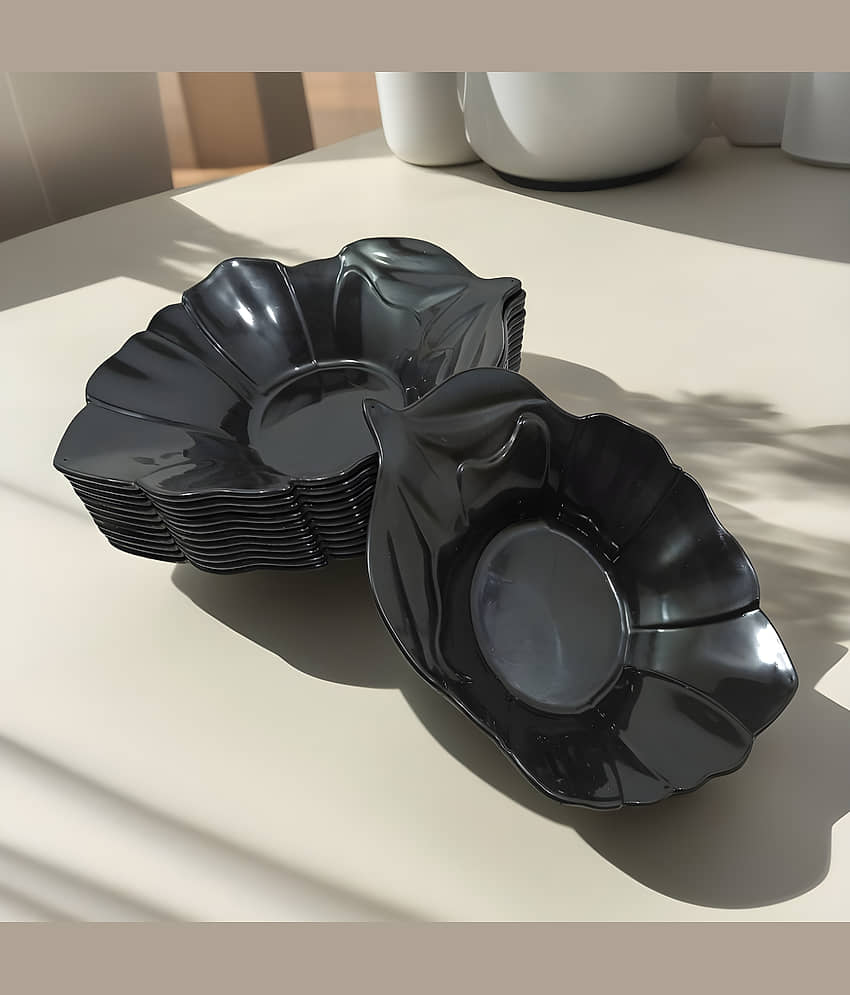 kitchrox 12 Pcs Plastic Black Platter
