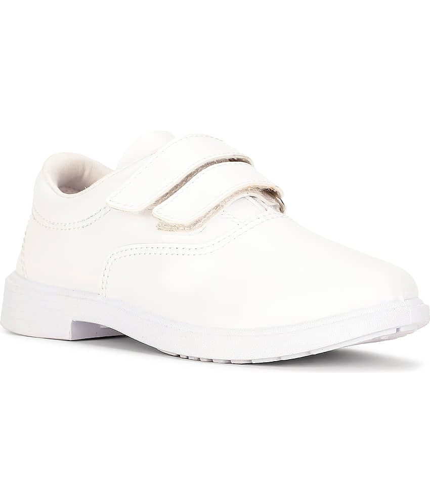Bata - White Boy's School Shoes ( 1 Pair )