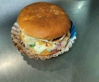 Paneer Cheese Burger