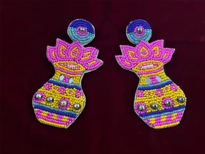 Elegant Crystal Teardrop Dangle Earrings Elegant Crystal Teardrop Dangle Earrings