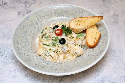 Veg Fettuccinni Alfredo