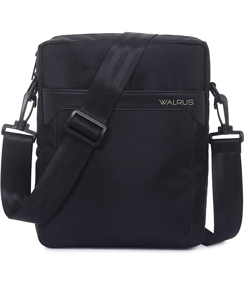 Walrus Black Solid Messenger Bag