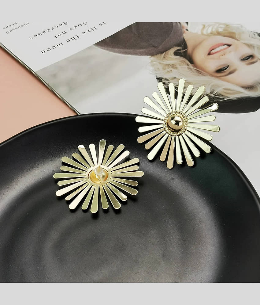 Thrillz Korean Stud Earrings ( Gold , Pack of 1 )