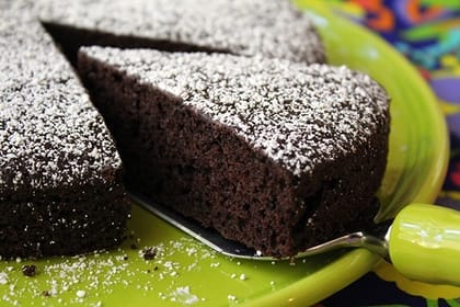 Chocolate Snow Dust Cake