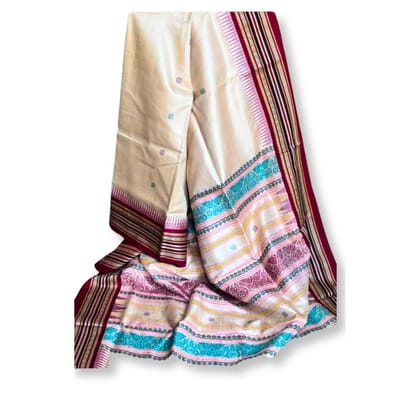 Handwoven Vidarbha Tussar Silk Saree with Intricate Patterns