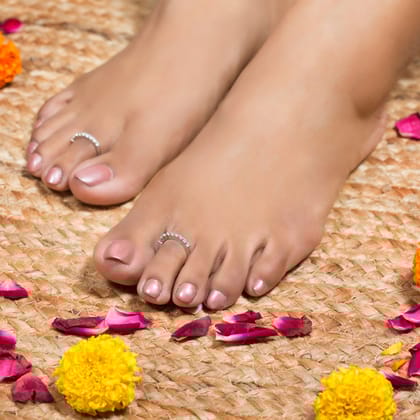 Kirane Silver Toe Ring with Zirconia