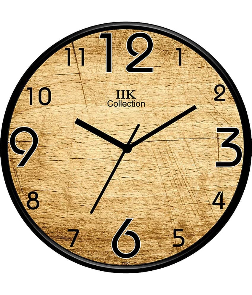 IIK COLLECTION - Circular Analog Wall Clock
