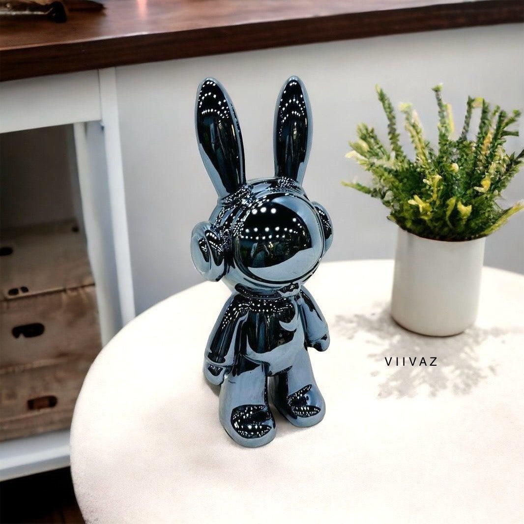 ELECTROPLATED BUNNY ASTRONAUT-GREY / Polyresin | Glossy Matt Finish / H: 10 | L: 4 | W: 3 (Inch)