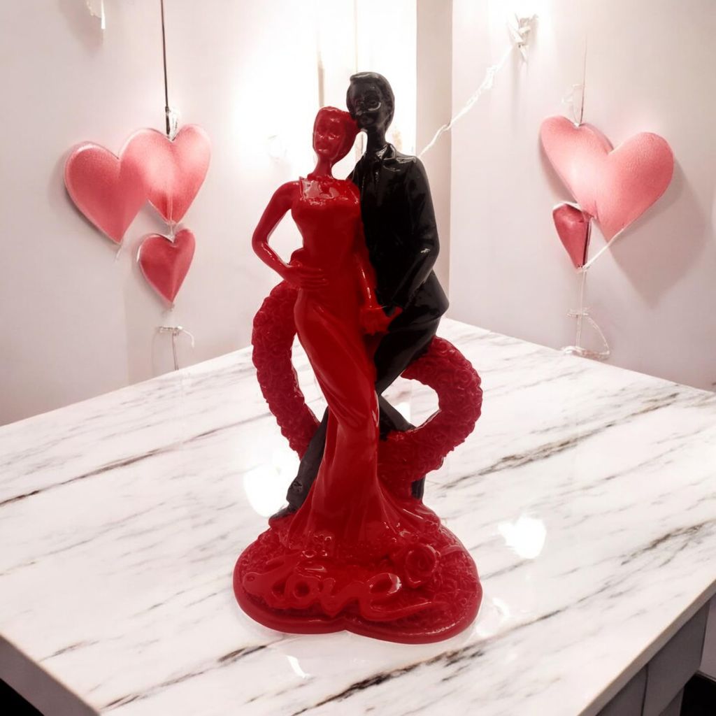 AMS Romantic Couple with Heart Statue � Red & Black Figurine | Elegant Home Decor & Gift for Girlfriend, Boyfriend,| Proposal, Wedding, Anniversary & Valentine�s Day Showpiece � 12 cm