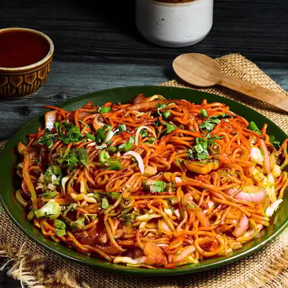 Veg Garlic Chowmein