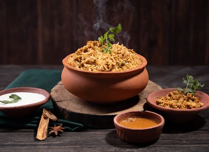 Zakir Special Non-Veg Matka Biryani