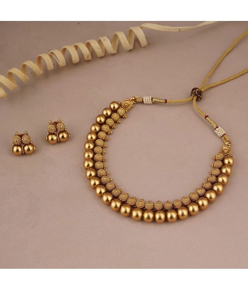 ROFARWORD Gold Brass Necklace Set ( Pack of 1 ) - Gold