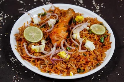 Chicken Paneer Hyderabadi Achari Biryani