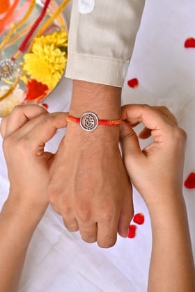 Round Ganesha Silver Rakhi CHR072