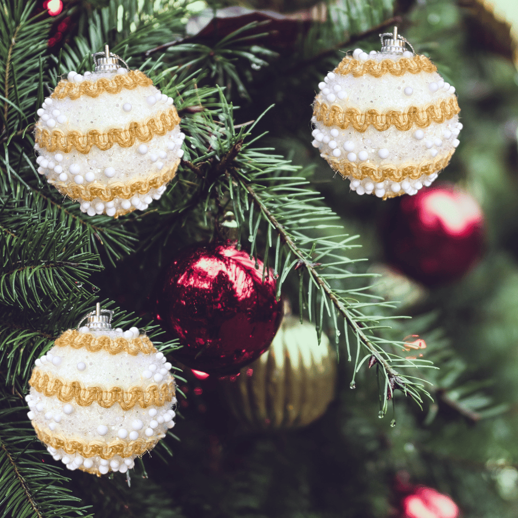 Christmas Tree Ornaments Vintage Snow Balls  - Set of 5 - Party and Festive Needs | Buy online on ZillyBuy