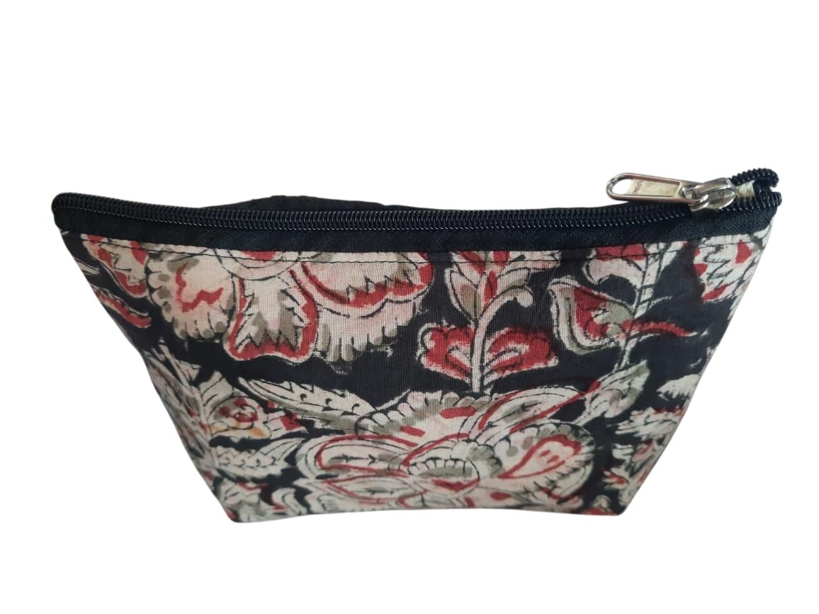 Stylish Floral Cotton Zipper Pouch - Perfect for Cosmetics & More