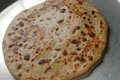 Aloo Pyaaz Paratha