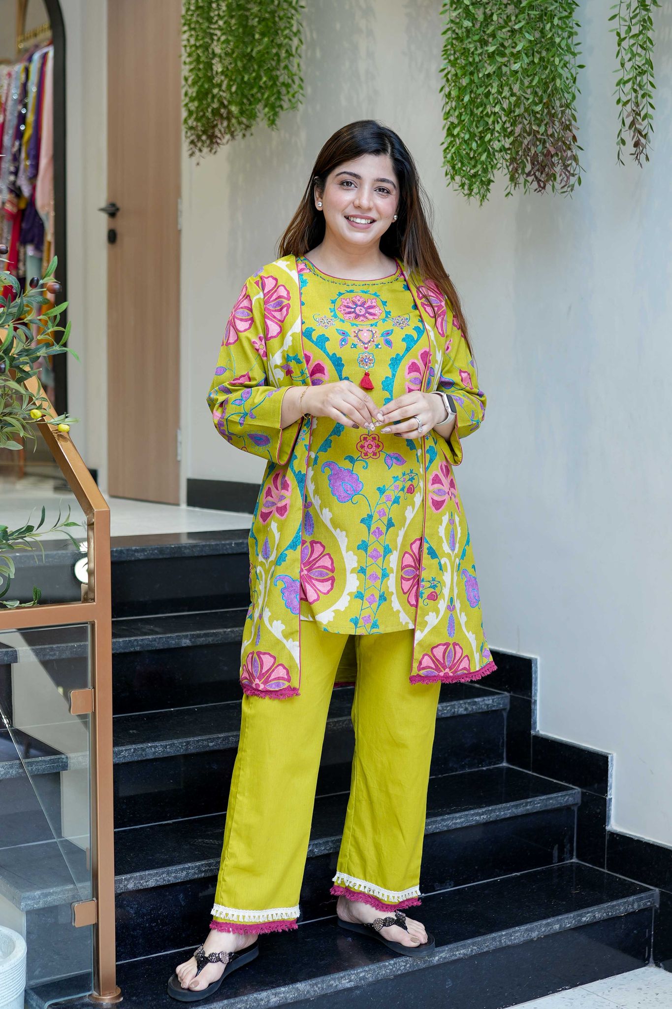 Mila Green Floral Printed Cape Set-M