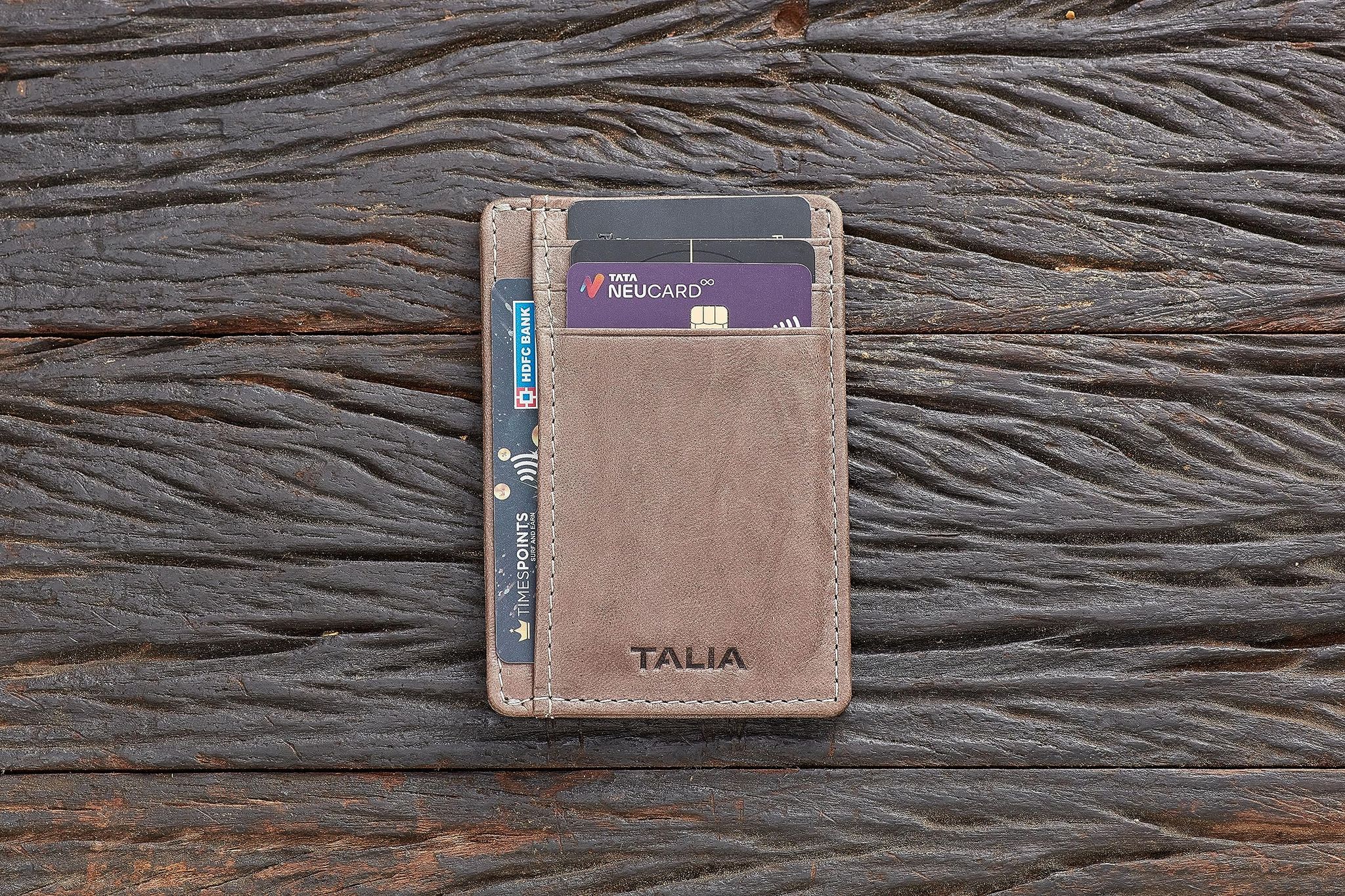 TALIA Tuscon Vertical Card Case