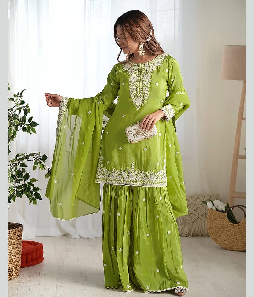 kedar fab Women Silk Embroidered Straight Kurti With Sharara And Gharara ( Mint Green )