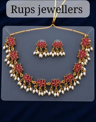 Moti necklace