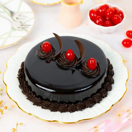 Chocolate Truffle Cream Cake Half Kg Eggless