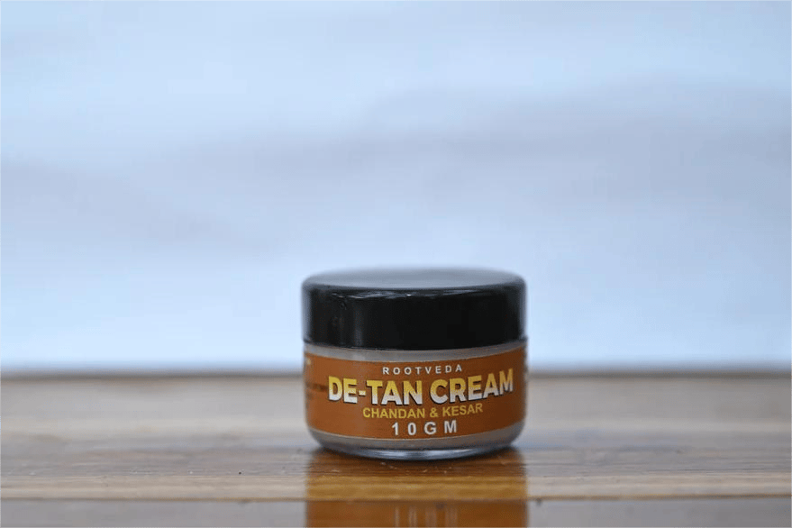 RootVeda De-Tan Cream with Chandan & Kesar 10 G
