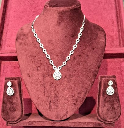 NECKLACE AD NECKLACE AD