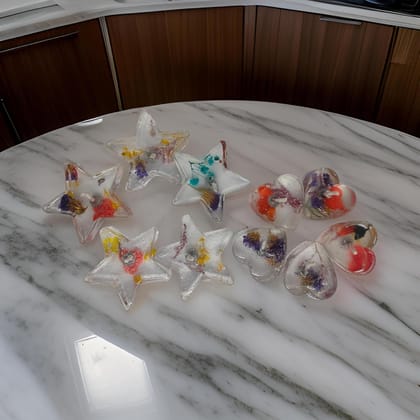 SS ENTERPRISE Gel Wax Candles with Imported Natural Flowers, 6 Hours Burn Time, Star and Heart Shaped Set of 10,