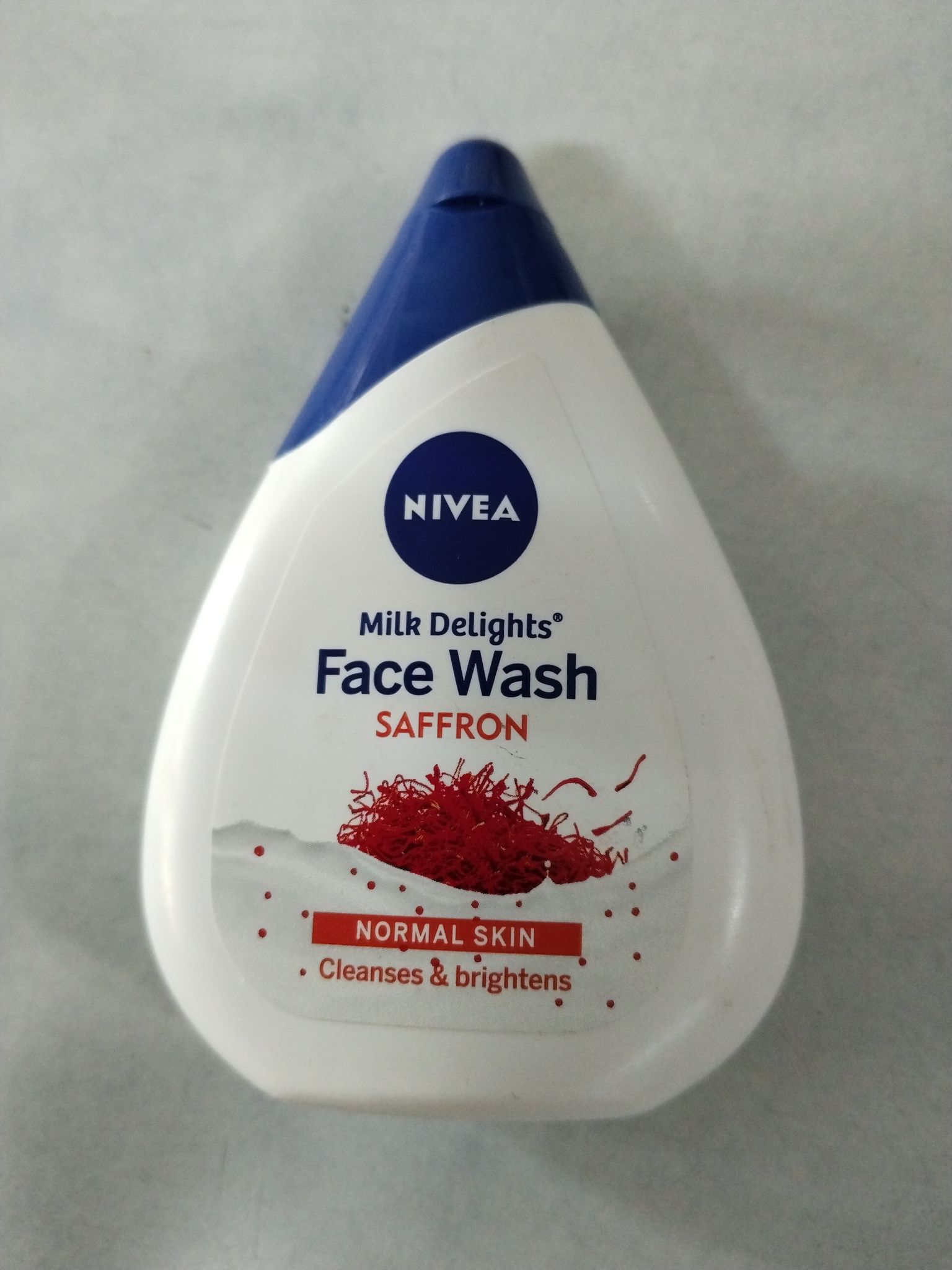 Nivea milk delights saffron face wash 