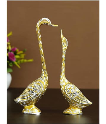 eCraftIndia Set of 2 Silver-Toned & Yellow Engraved Handcrafted Kissing Swan Showpieces