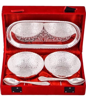 Urban hemlet German Silver Plated Gift Bowl & Tray Set