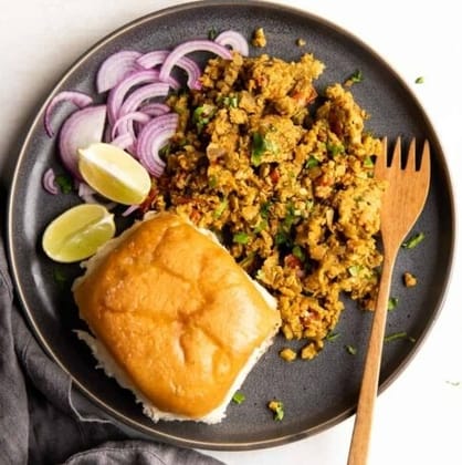 Egg Bhurji Pav - High Protein