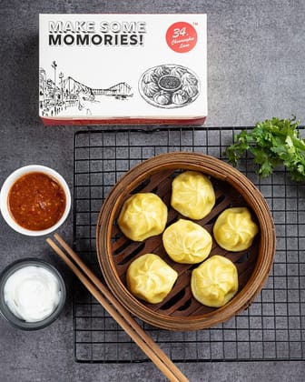 Steamed veg momos