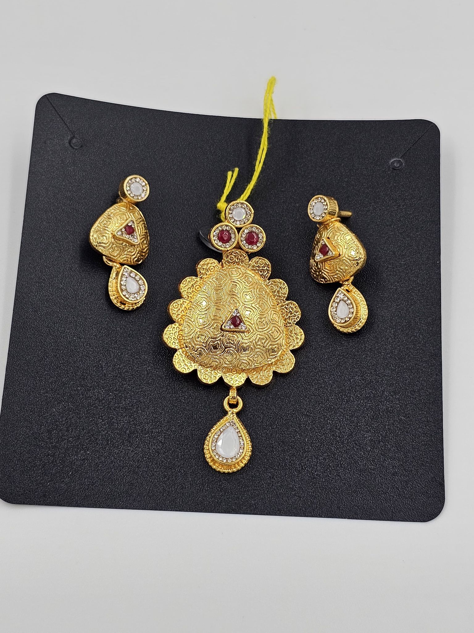 Elegant Kundan Silver Pendant Set – 92.5 Pure Silver, 24K Gold Coated