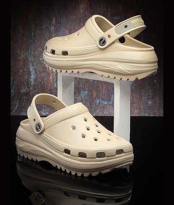 Bersache Beige Clogs