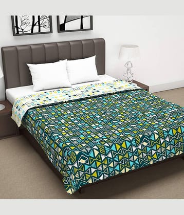 DIVINE CASA Double Polyester Green Geometrical Dohar