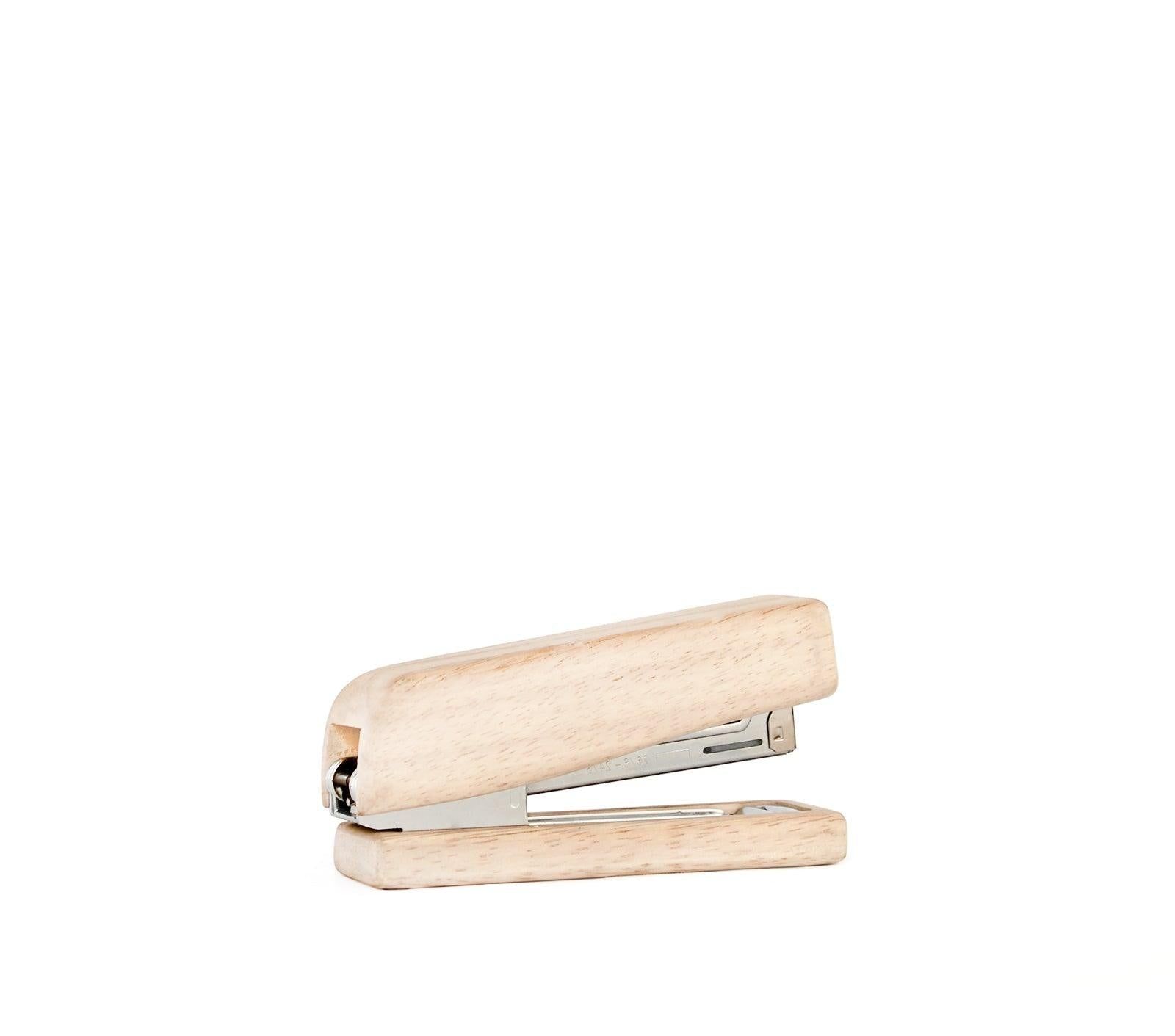 STAPLER-BEACH