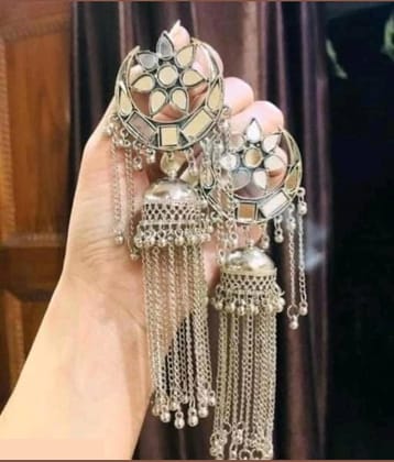 Samridhi DC Silver Drop Earrings ( Pack of 1 )