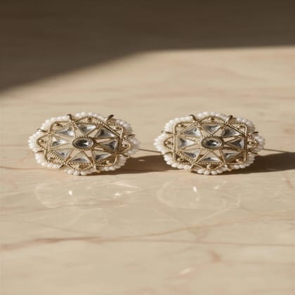 Elayne  Noor Mandala Kundan Studs