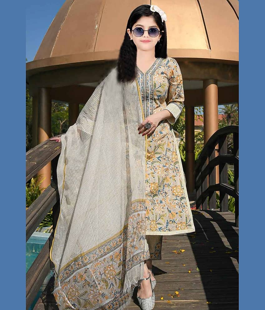 A TO Z CART Girls Cotton Kurti with Pants ( Pack of 1 , Beige )