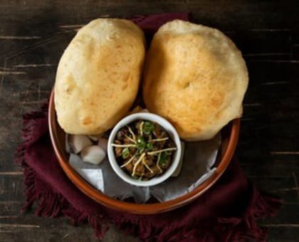 Chhole bhature stuffed
