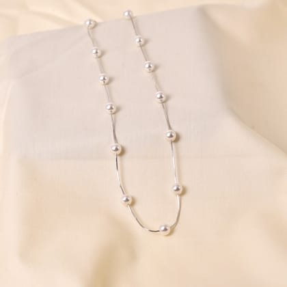 Stringed pearl necklace-Silver / 16"