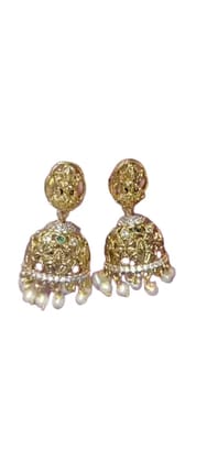 Exquisite Gold Earrings Enhance Your Radiance Exquisite Gold Earrings Enhance Your Radiance