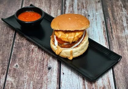 Makhani Paneer Patty Burger