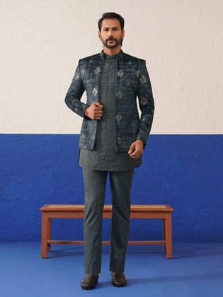 Blue velvet fabric with butta embroidery indo set-XS/36 / Indo Pant Pajama Set